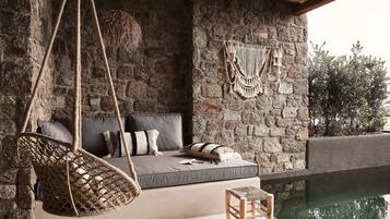 Amyth Sea View Pool Suite