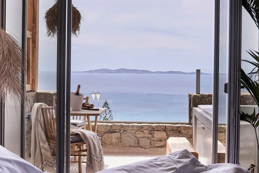 Amyth of Mykonos Agios Stefanos
