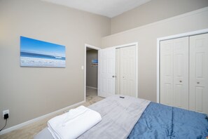 2 Schlafzimmer, Reisekinderbett, WLAN, Bettwäsche
