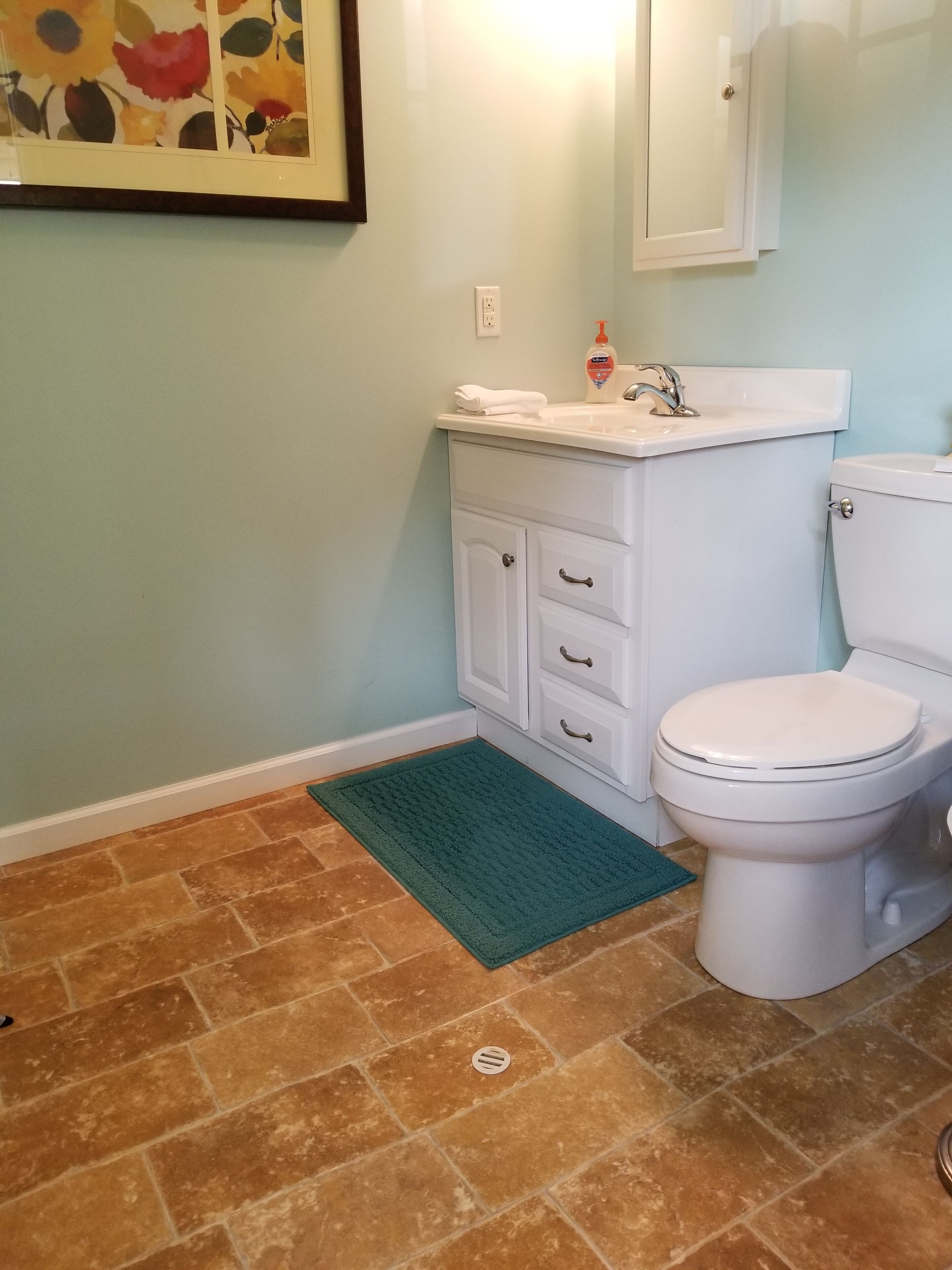 D&F Farmhouse, 1500 sq. ft., Parking for boats/trailers, close to marinas /lake