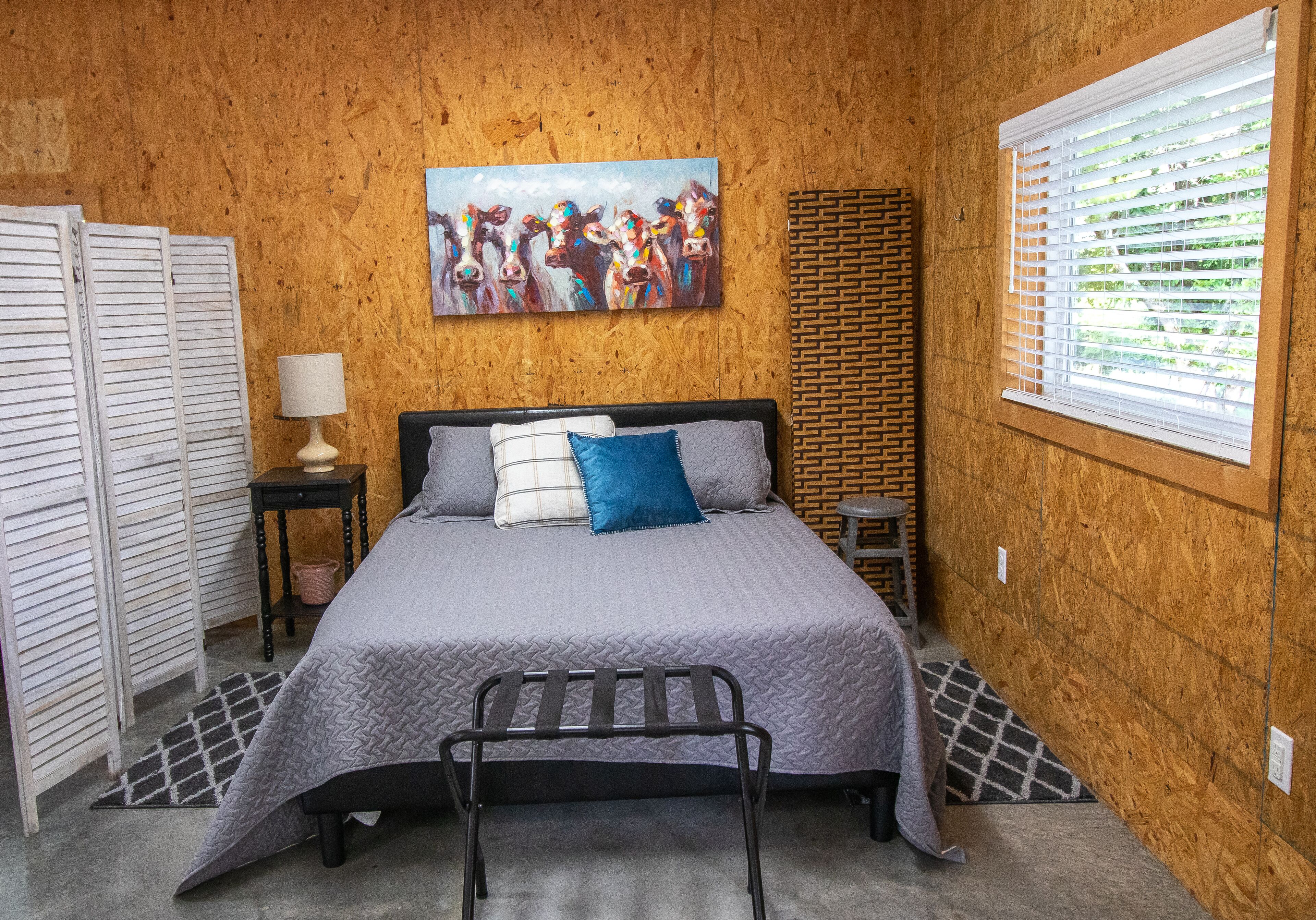 D&F Farmhouse, 1500 sq. ft., Parking for boats/trailers, close to marinas /lake