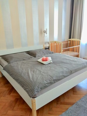 2 bedrooms, WiFi