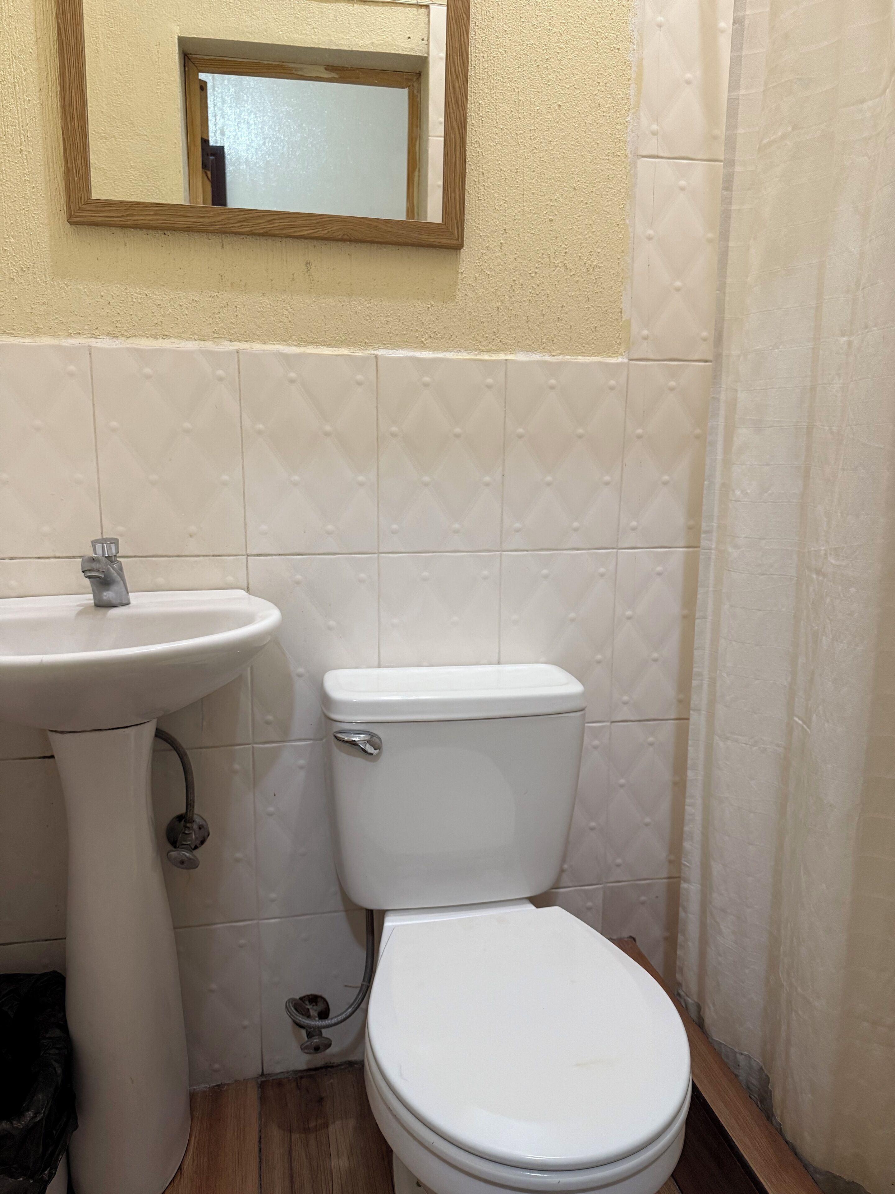 double room | bathroom | bathtub, free toiletries, towels