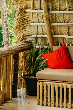 Coin salon dans le hall