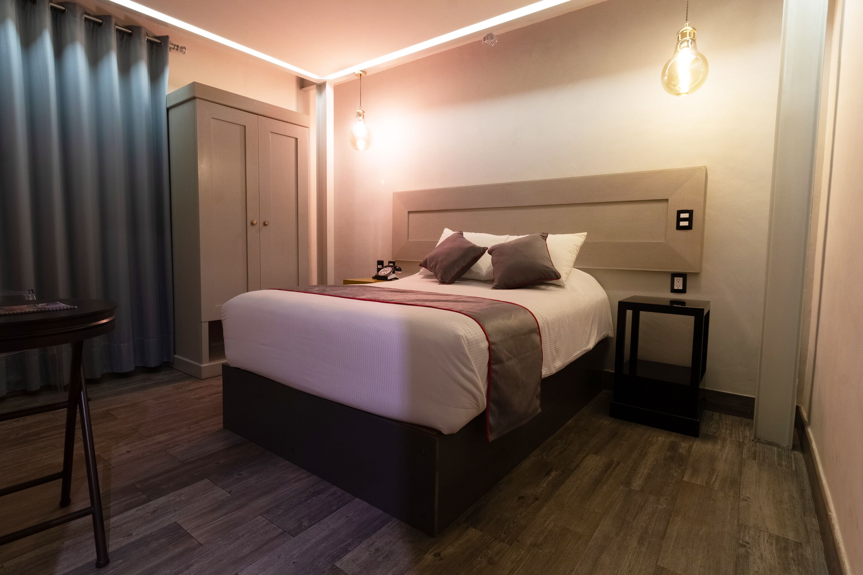 standard room | premium bedding, desk, soundproofing, iron/ironing board