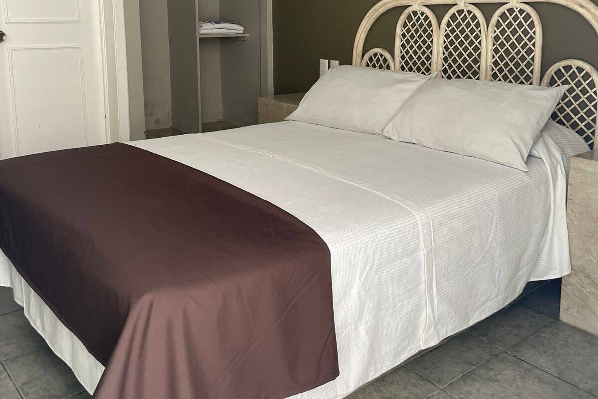 Standard Room | Bed sheets