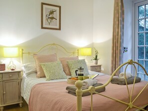 2 bedrooms, free WiFi, bed sheets - 2 bedroom accommodation in Ashwater, near Beaworthy (Ashwater, near Beaworthy)