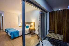 5 bedrooms, free WiFi, bed sheets
