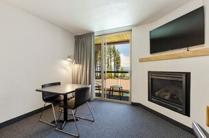 Ropa de cama hipoalergénica y cortinas blackout 