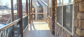 Table Rock Lake Walk-in Log Cabin by Silver Dollar City! Remodeled! Great Rates!