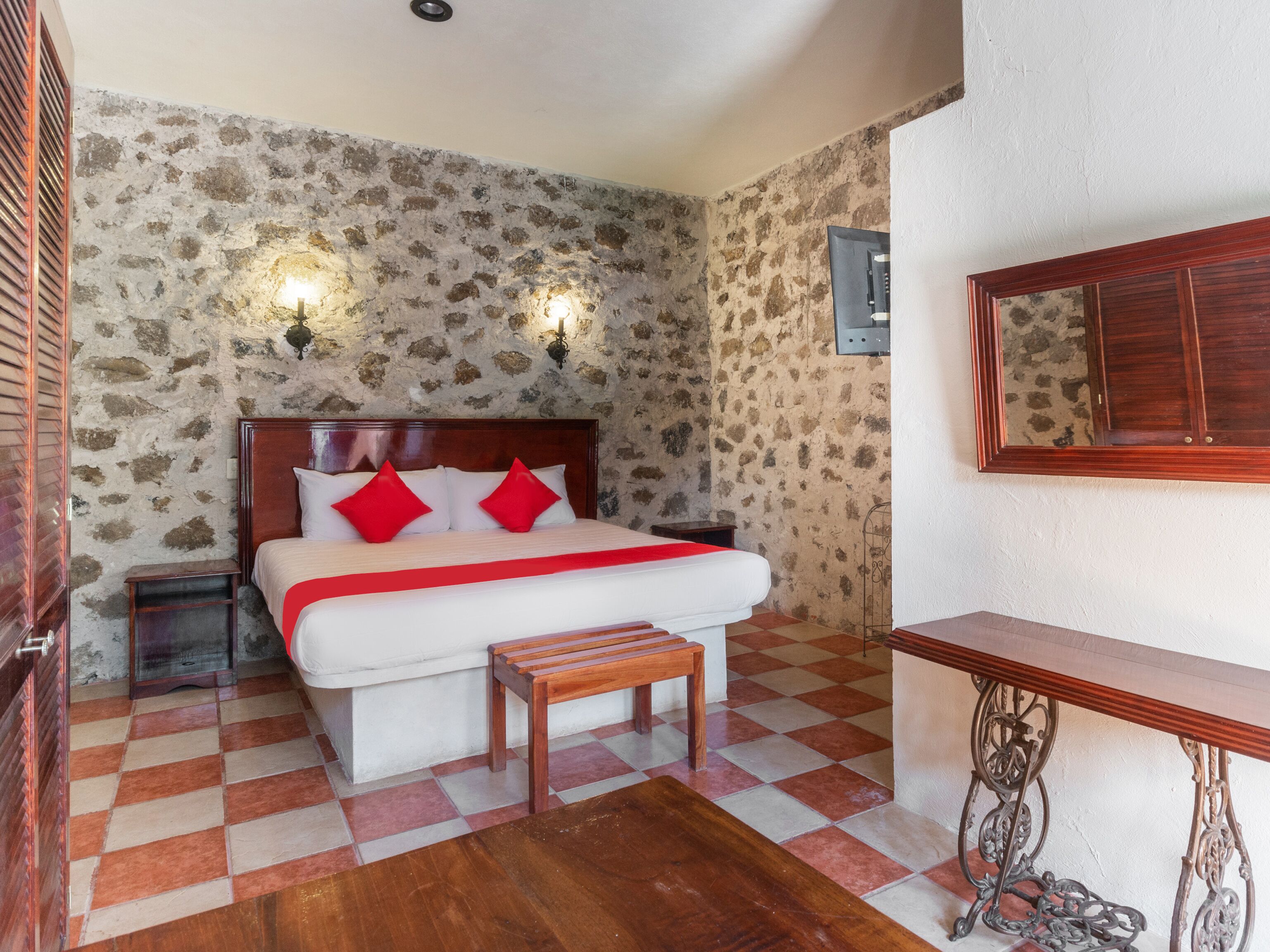 Habitación superior, 1 cama King size | Wifi gratis y ropa de cama 