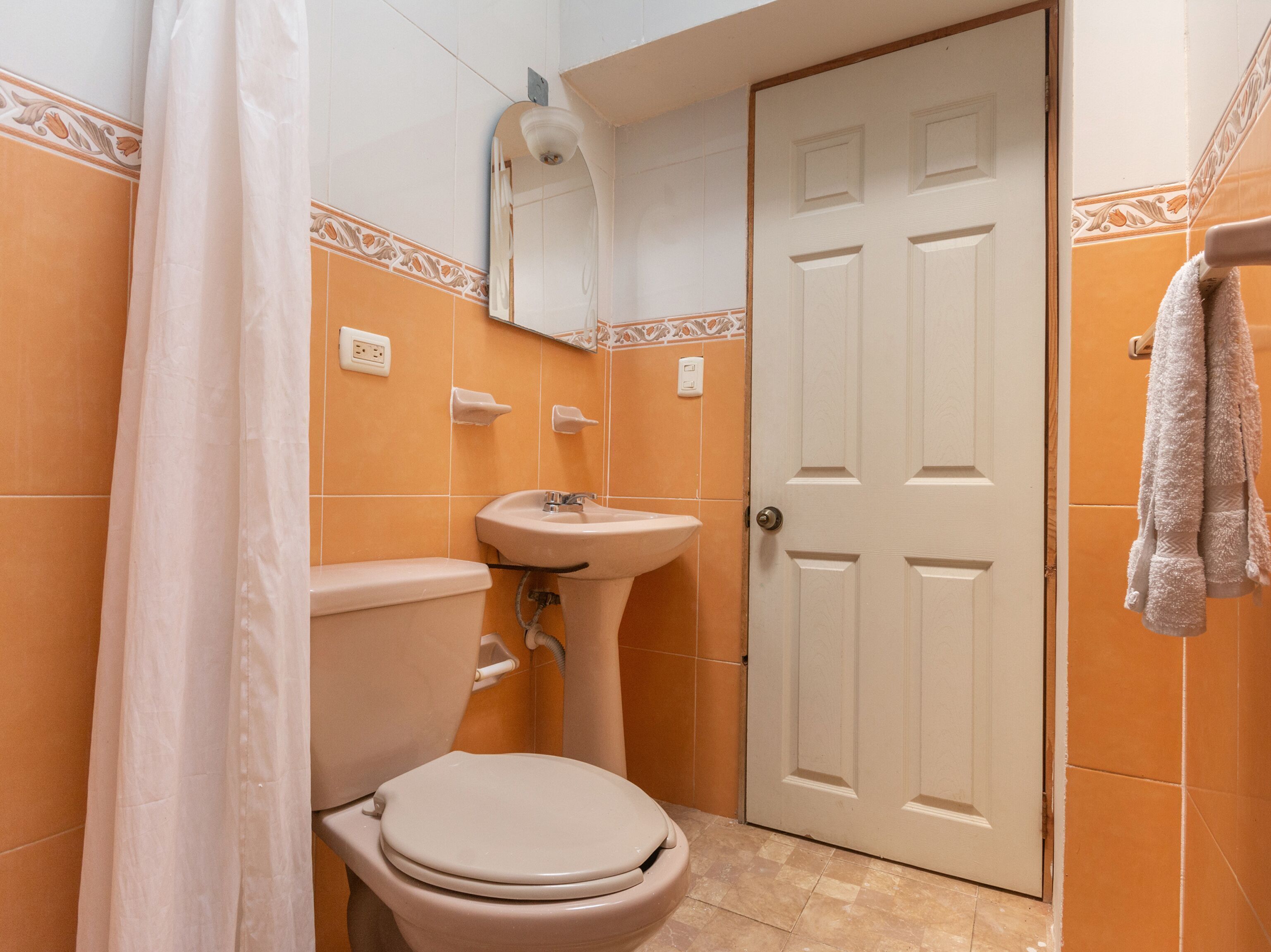 Bathroom | Shower, towels, soap, shampoo