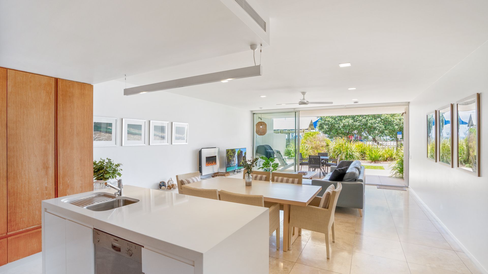 Unit 7 Plantation Resort - Rainbow Beach. Air conditioned. Pool and outdoor spa. Wifi. Plantation Re — image 2