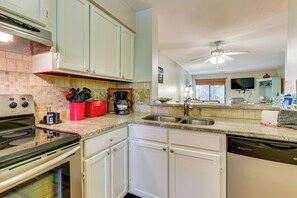 Fridge, microwave, stovetop, dishwasher - Walk to Beach, Coligny Plaza | Hilton Head Villa (Hilton Head Island)