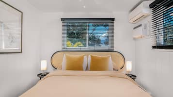 1 bedroom, in-room safe, iron/ironing board, free WiFi
