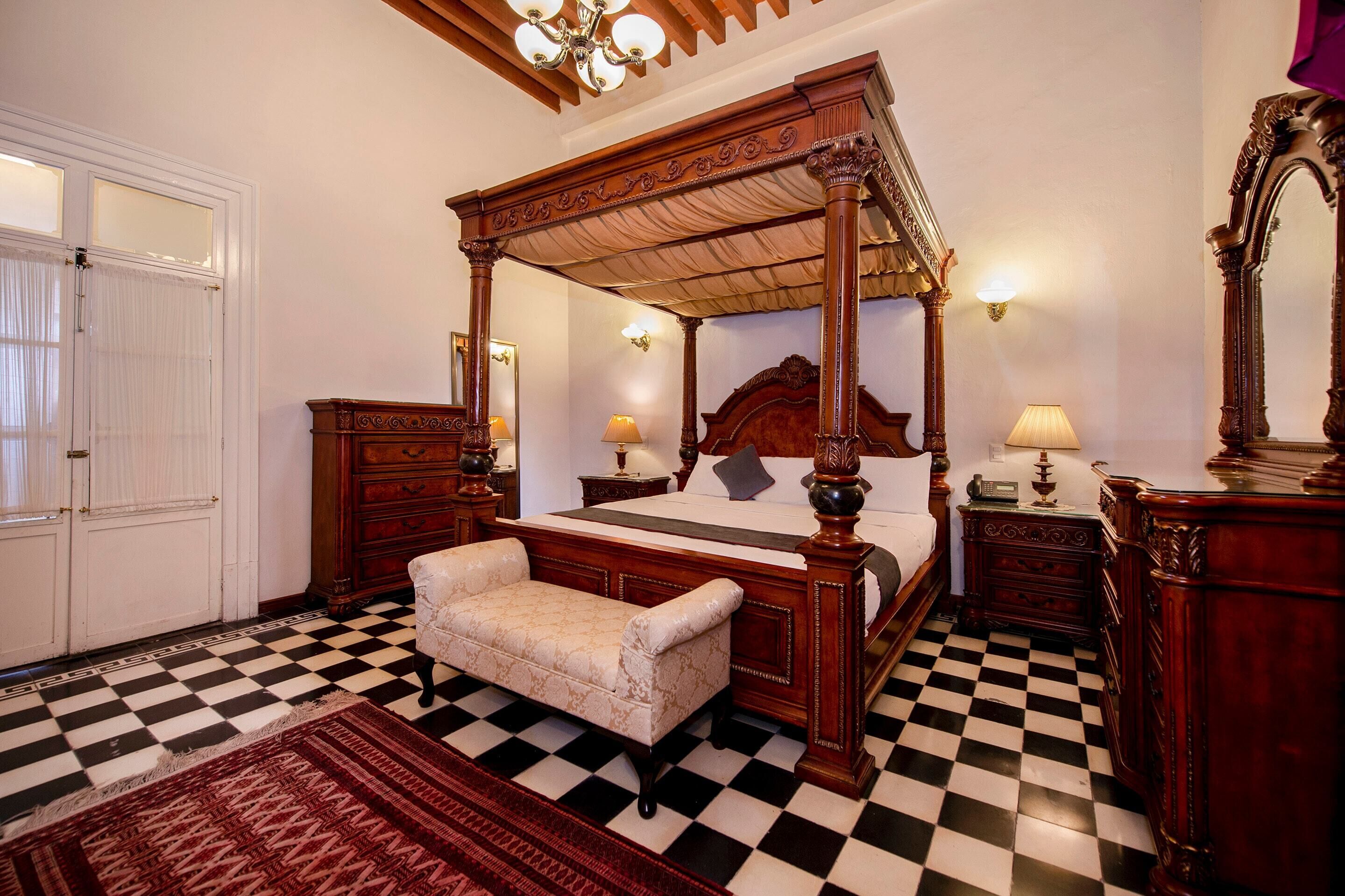 Photo - Hotel Senorial