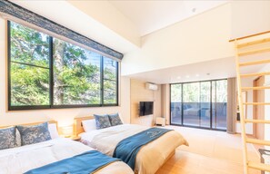 Room (VILLA H, Japanese-Western style, Loft) | Dihias secara berasingan, langsir/tirai gelap terus 