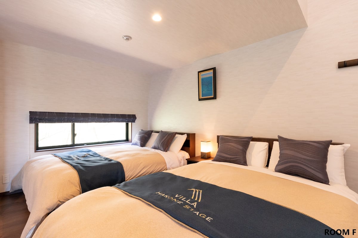 Kamer (VILLA F, Western style, Loft) | 2 slaapkamers, individueel gedecoreerd, verduisterende gordijnen