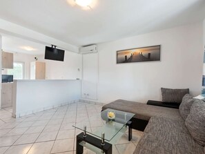 Apartment | Living area