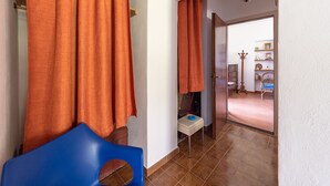 Room - Attractive Holiday Home in Bosco With Garden (Montecorice)