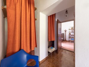 2 bedrooms, bed sheets - Attractive Holiday Home in Bosco With Garden (Montecorice)