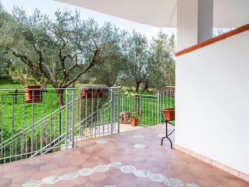 Pleasant Holiday Home in Tropea near Sea