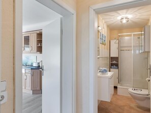 Apartment | Bathroom - Apartment in Gingst With Sea Beach (Gingst)
