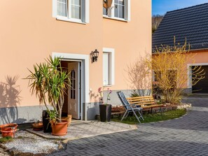 Reception - Vibrant Apartment in Coswig near River (Coswig)