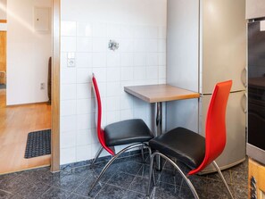 Apartment | Dining