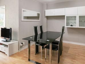 Dining - Modern Apartment in Cassa de la Selva With Balcony (Cassa de la Selva)