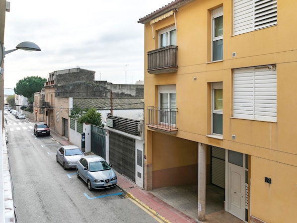 Property grounds - Modern Apartment in Cassa de la Selva With Balcony (Cassa de la Selva)