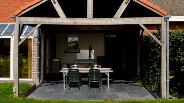 House | Balcony - Graceful Holiday Home in Beveren aan de Ijzer With Terrace (Alveringem)