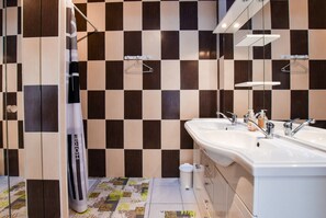 House | Bathroom - Poolside Escape by Arcachon (La Teste-de-Buch)