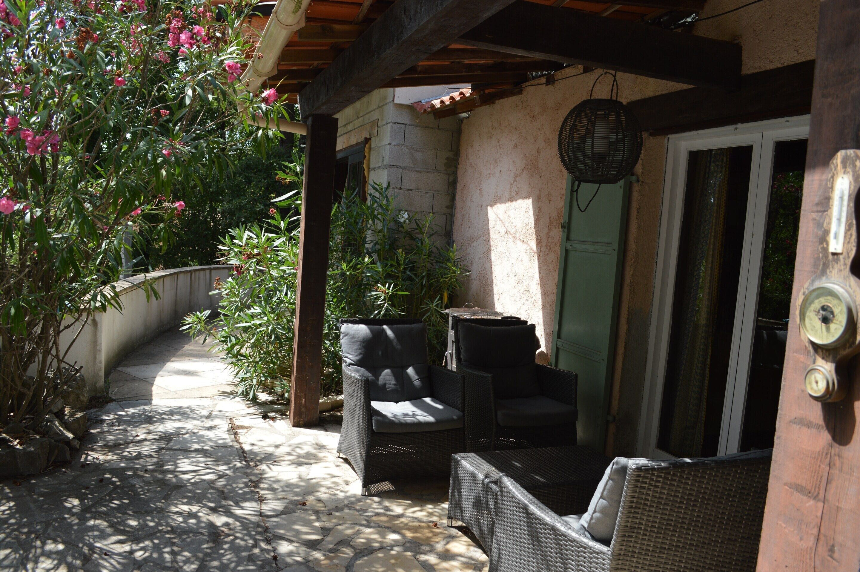 House | Balcony