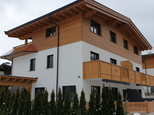 Luxury Villa in Ellmau with Hot Tub