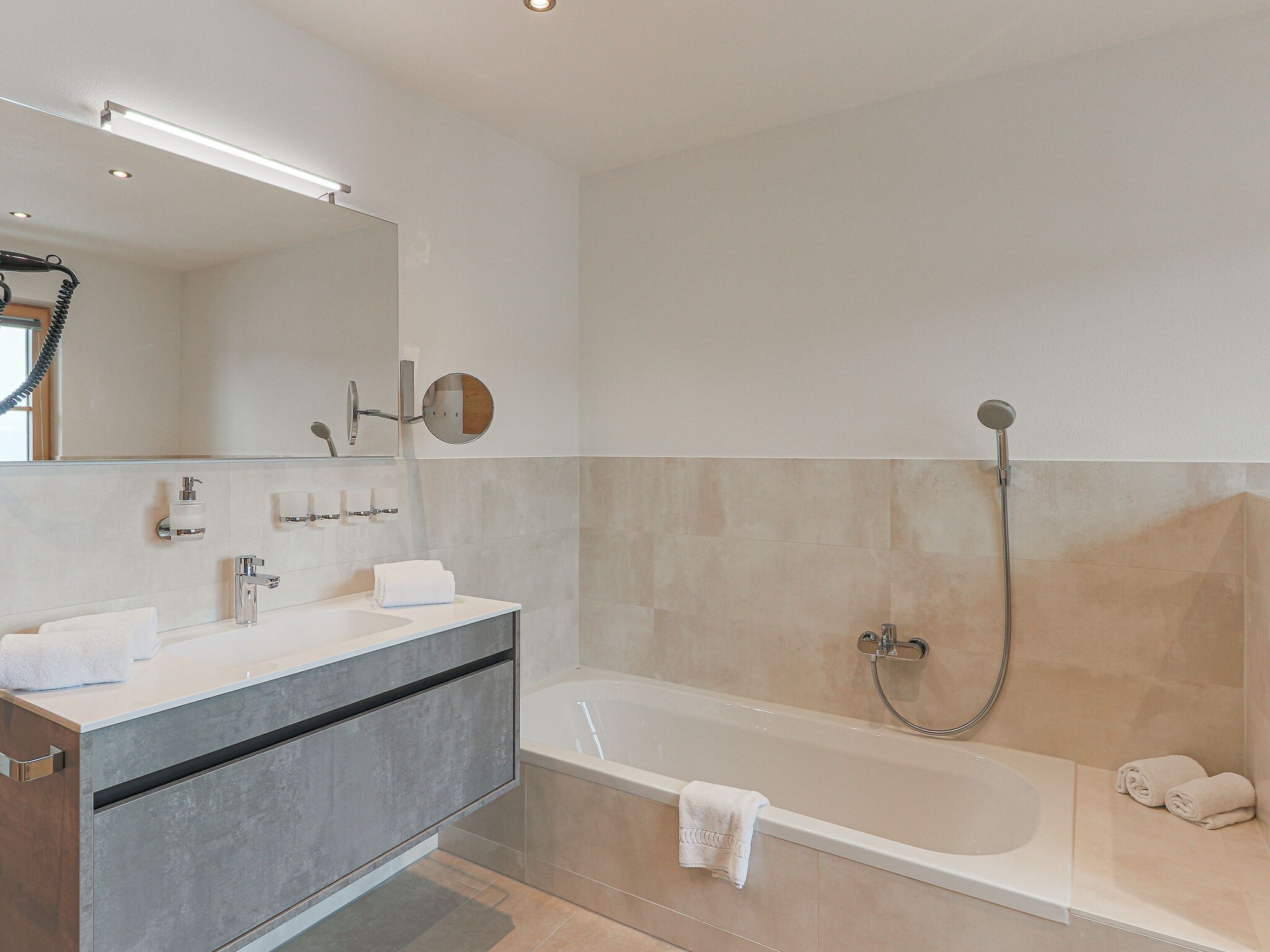 Villa | Bathroom | Bathtub, towels