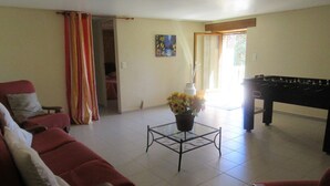 House | Living room - Boutique Holiday Home in Besse With Swimming Pool (Besse)