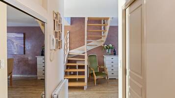 2 kamar tidur dan seprai linen