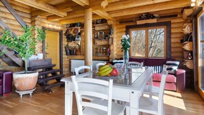 Dining - Charming Holiday Home in Zagreb With Private Swimming Pool (Zagreb)
