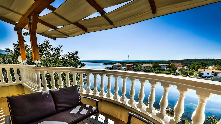 Holiday Home in Krusevo With Garden