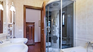 Unclassified image, 4 of 23, button - Wonderful Villa Near the Center of Rome, With Private Swimming Pool (Rome)