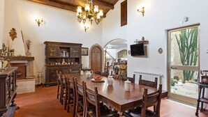 Unclassified image, 3 of 23, button - Wonderful Villa Near the Center of Rome, With Private Swimming Pool (Rome)