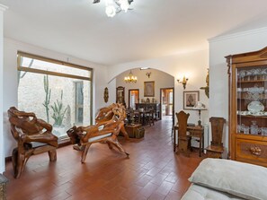 Villa | Living room - Wonderful Villa Near the Center of Rome, With Private Swimming Pool (Rome)