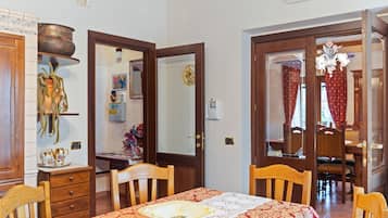 3 bedrooms, individually furnished, bed sheets