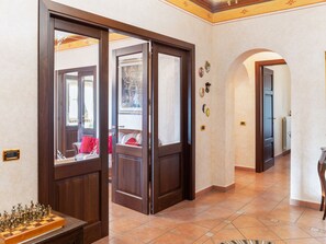 Villa | Interior - Villa in Tagliacozzo With Pool and Nature (Tagliacozzo)