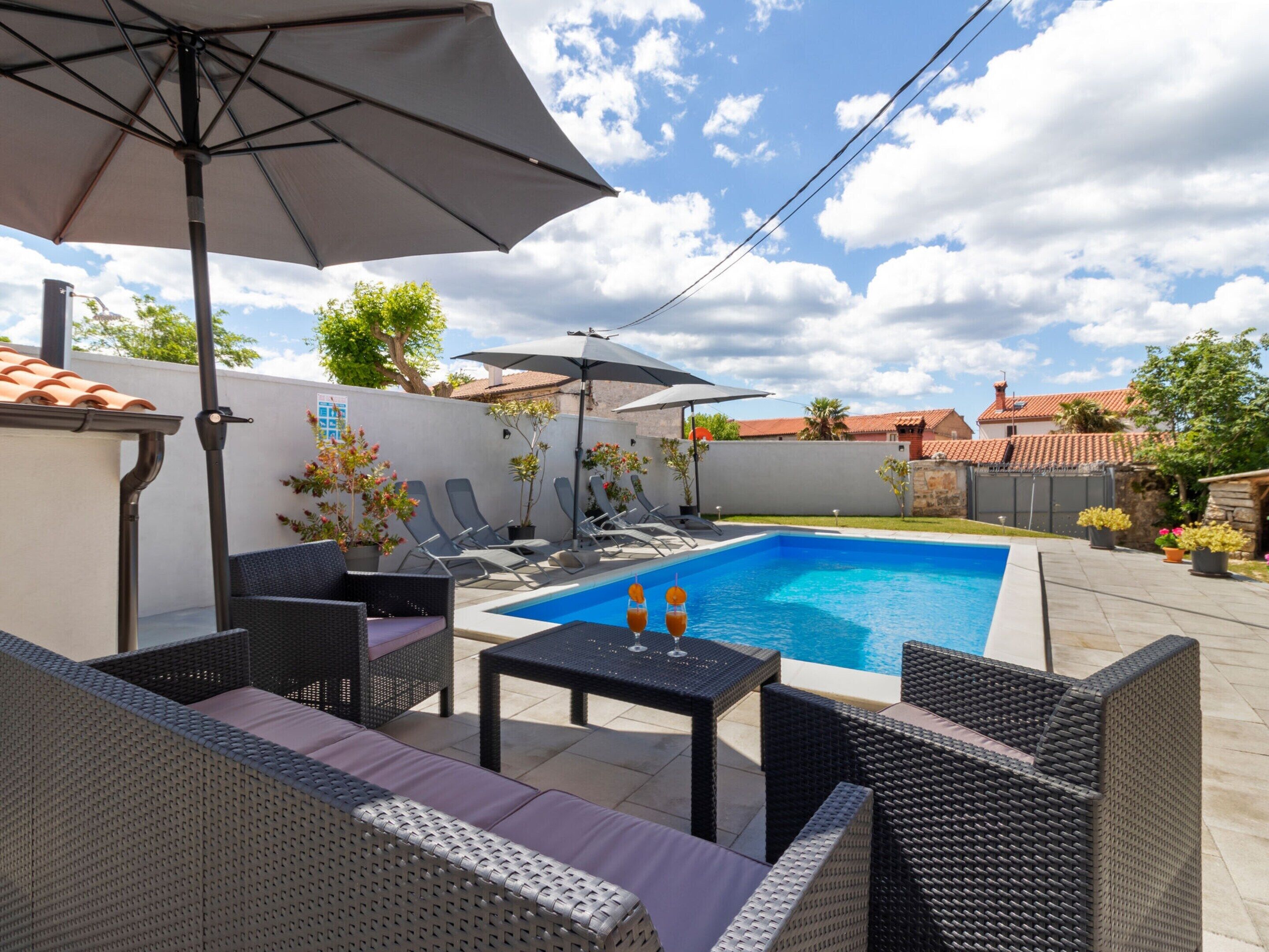 House | Pool | Indoor pool, outdoor pool