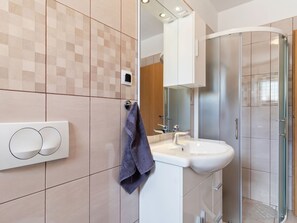 House | Bathroom