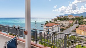 Exterior - Lively Apartment in Villammare With Sea View (Vibonati)