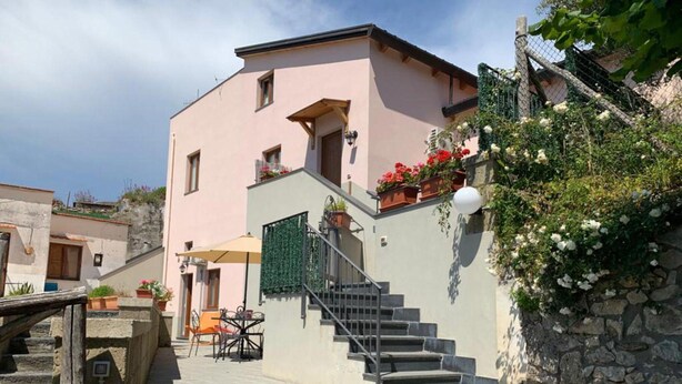 Exterior - Sunlit Holiday Home in Vico Equense With Patio (Vico Equense)