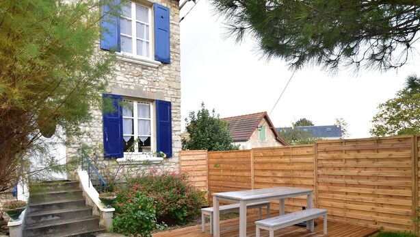 Luokittelematon kuva, 1 kautta 30, painike